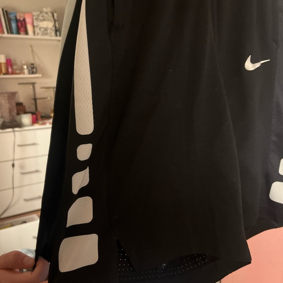 Black and white Nike basketball shorts. Kids size XL. - Picture 3 of 5